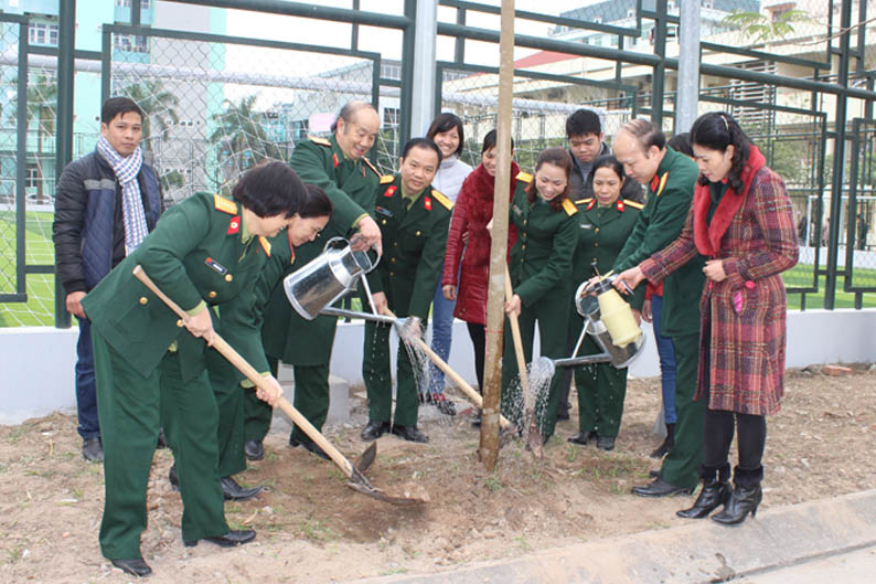 Tết trồng cây Xuân Giáp Ngọ 2014 tại Viện Bỏng Quốc gia 